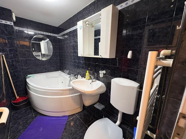 Apartament cu 2 camere decomandat, mobilat în Brâncoveanu