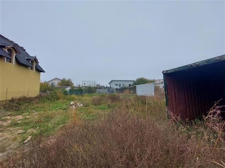 Teren Construcții intravilan de 420 mp, în Bujac