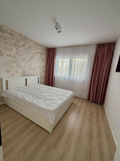 Casă cu 4 camere cu Canalizare în Sânandrei