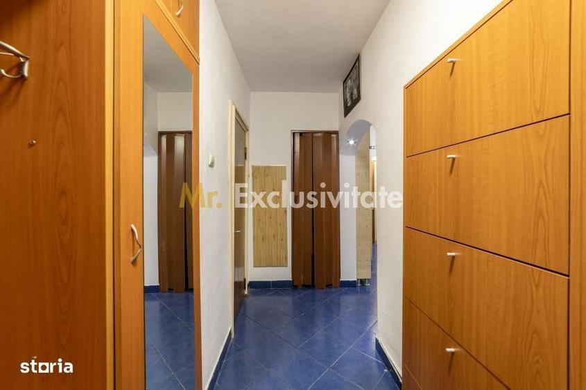 Apartament cu 3 camere decomandat în Lacul Tei