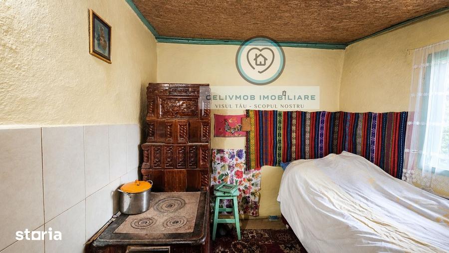 Casă cu 4 camere cu Teren 330 Mp în Malamuc