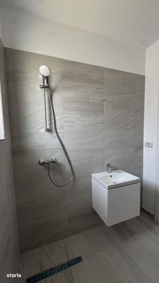 Casă cu 4 camere cu Teren 510 Mp în Balotești