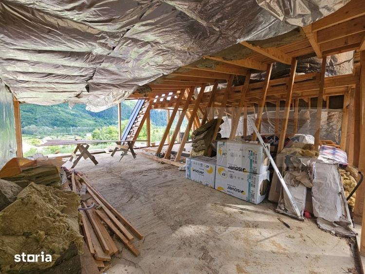 Casă cu 4 camere cu Teren 1000 Mp în Lupșa