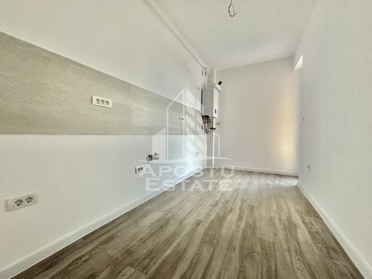 Apartament cu 2 camere, decomandat, bucatarie inchisa, terasa 13 mp - 4