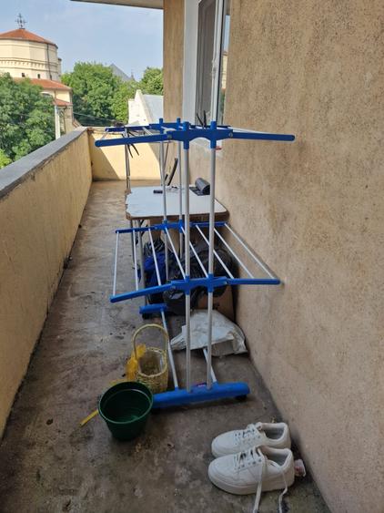 Apartament cu 2 camere decomandat în Hala Centrală