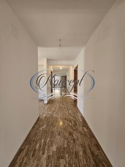 Casă individuală cu 4 camere cu Garaj în Apahida