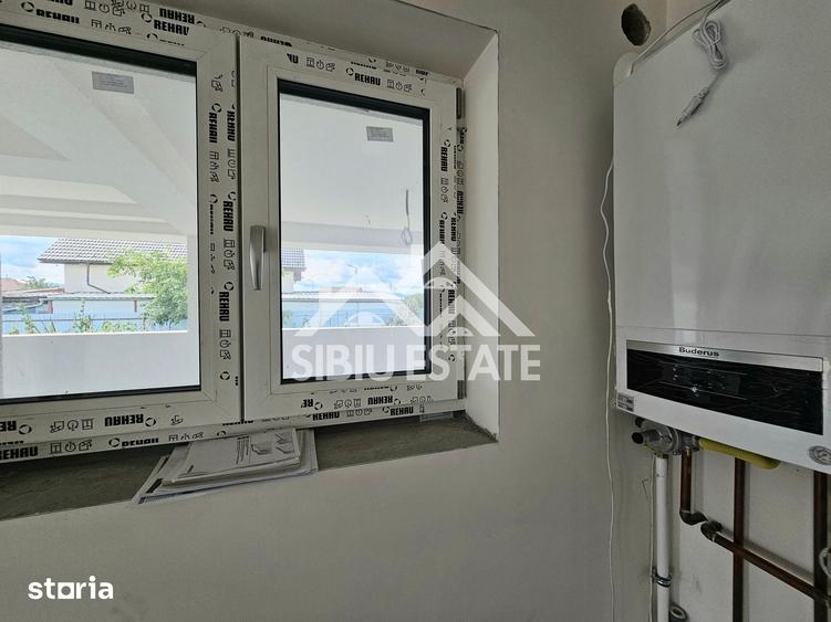 Casă cu 4 camere cu Teren 600 Mp în Țiglari