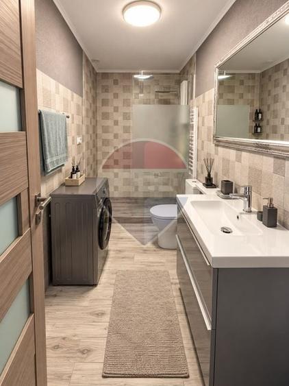 Casă individuală cu 3 camere cu Teren 250 Mp în Exterior Est