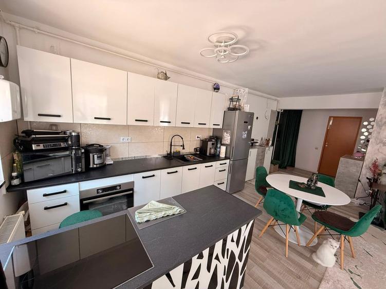 Apartament 2 camere semidecomandat zona Florilor - 6