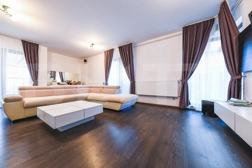 Casă individuală cu 4 camere cu Canalizare în Florești