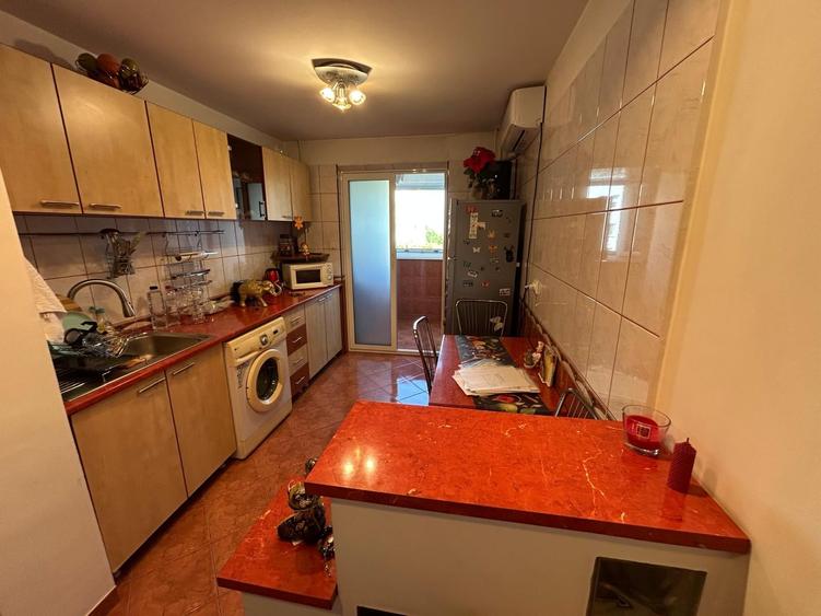 Apartament cu 3 camere decomandat în Nicolae Grigorescu