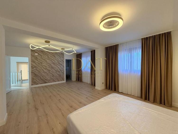 Casă cu 4 camere cu Canalizare în Făget