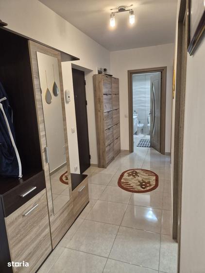 Apartament cu 3 camere în Mioriței