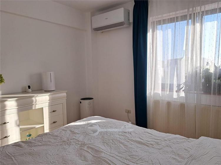 Apartament cu 3 camere decomandat, mobilat în Galata