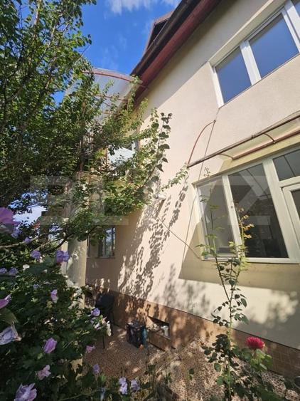 Casă individuală cu 4 camere cu Canalizare în Borhanci