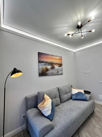 Apartament cu 3 camere decomandat, mobilat în Florești