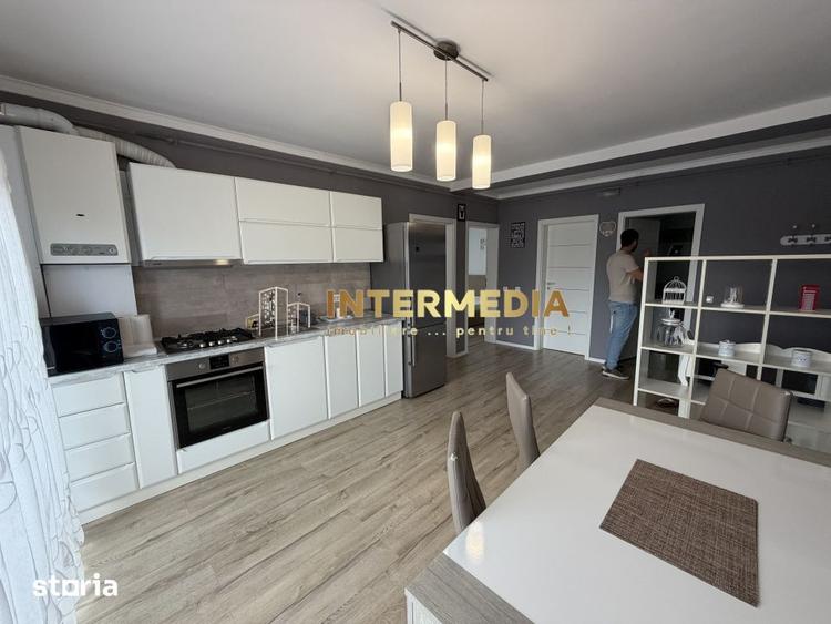 Apartament cu 2 camere, mobilat în Cetate