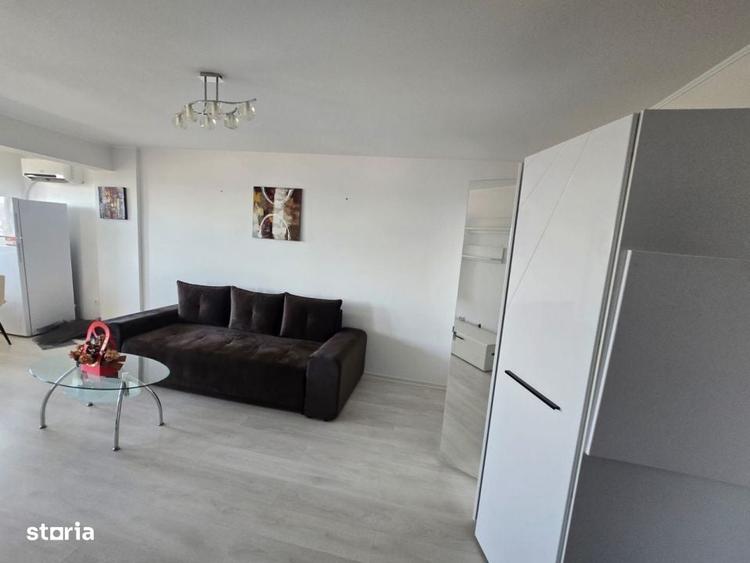 Apartament cu 3 camere în Prelungirea Craiovei
