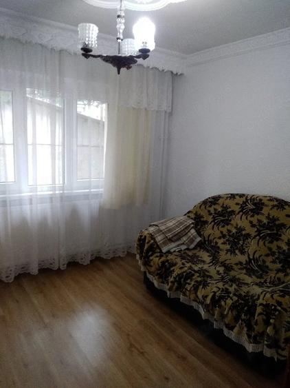 Apartament cu 3 camere decomandat în Burdujeni
