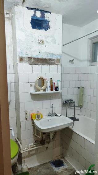 Apartament cu 4 camere semidecomandat în Obor