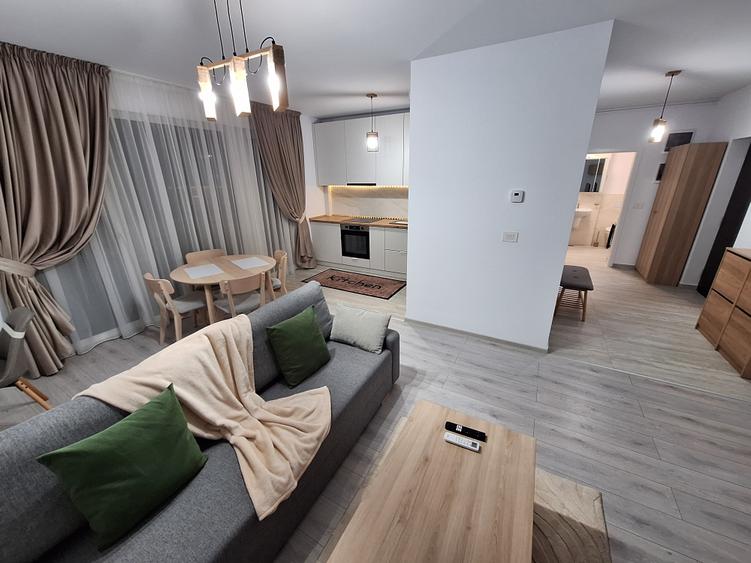 Apartament cu 2 camere decomandat, mobilat în Aradului
