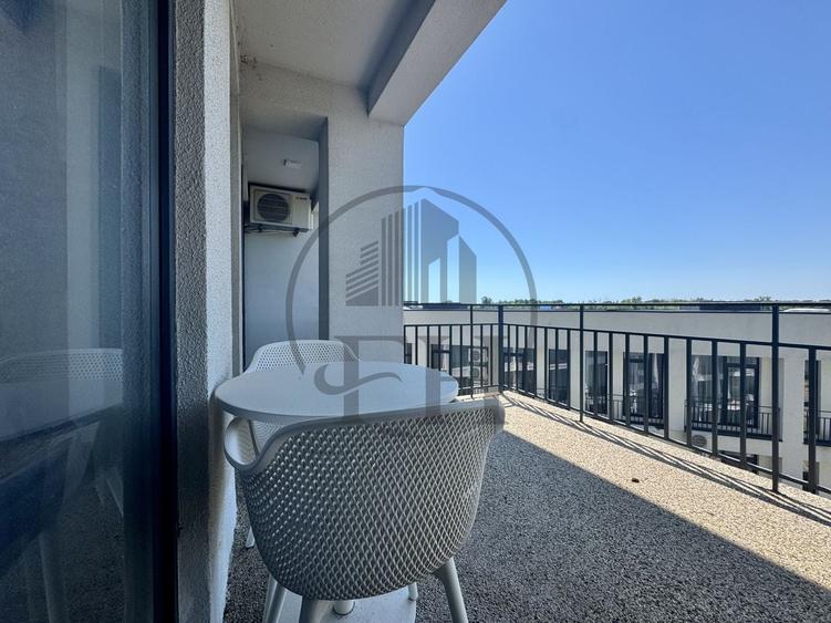 Apartament cu 2 camere semidecomandat, mobilat în Central