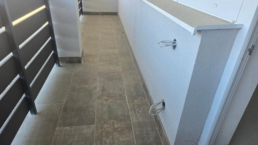 Apartament cu 3 camere decomandat în 22 Decembrie