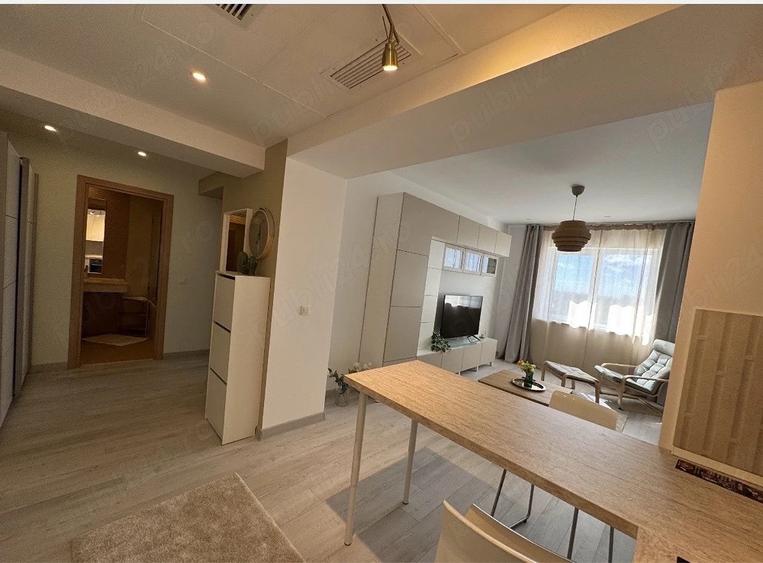 Apartament cu 2 camere decomandat în Vitan