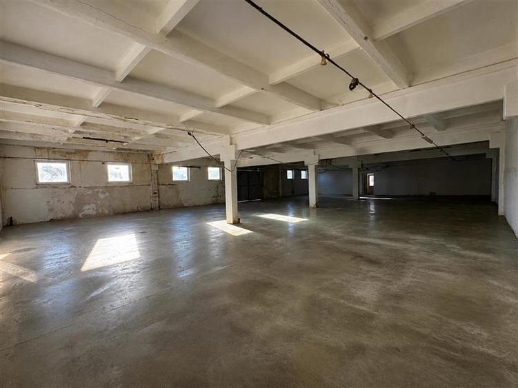 Spațiu comercial, de 300 mp, în Dâmbul Rotund