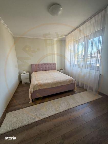Casă cu 4 camere decomandat cu Teren 835 Mp în Lazuri