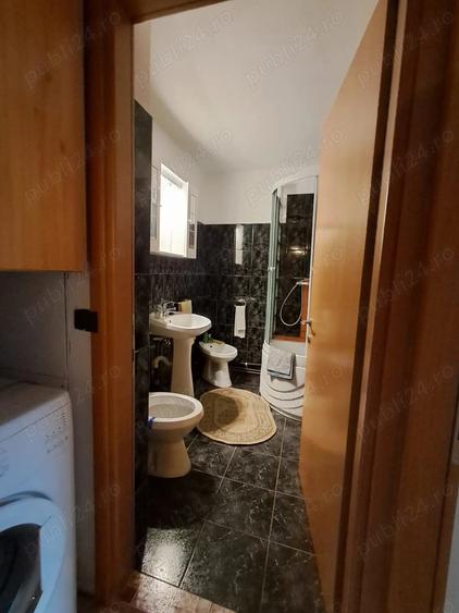 Apartament cu 3 camere decomandat în Tomești