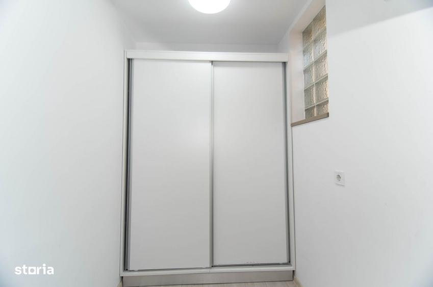 Casă cu 4 camere cu Canalizare în Câmpului