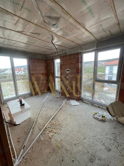 Duplex cu 5 camere cu Canalizare în Chinteni