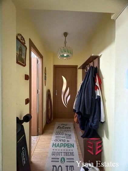 Apartament cu 3 camere semidecomandat în Tomis Nord