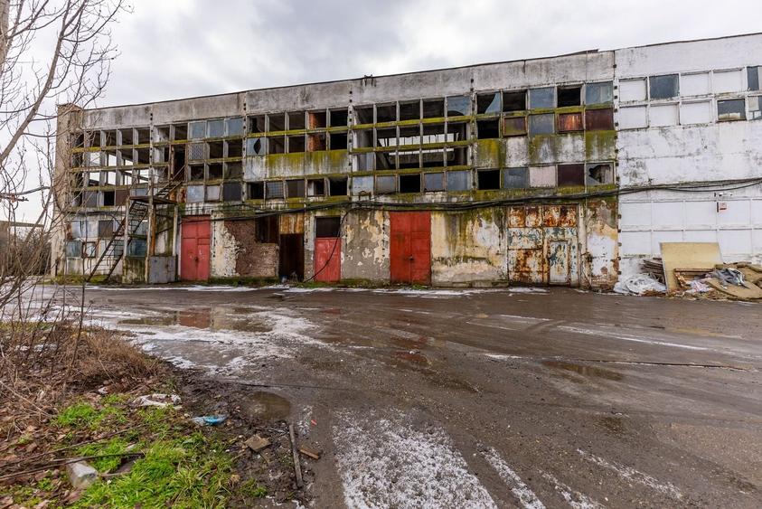 Spațiu industrial, de 3,000 mp, în Vladimirescu