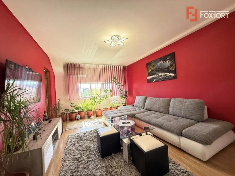 Garsonieră decomandată în Lipovei