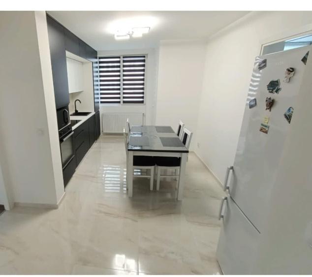Apartament de vanzare - 5
