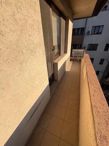Apartament cu 3 camere decomandat în Rahova