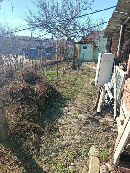 Casă cu 2 camere cu Teren 427 Mp în Girocului
