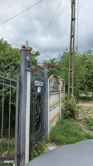 Casă cu 3 camere cu Teren 5063 Mp în Călugăreni