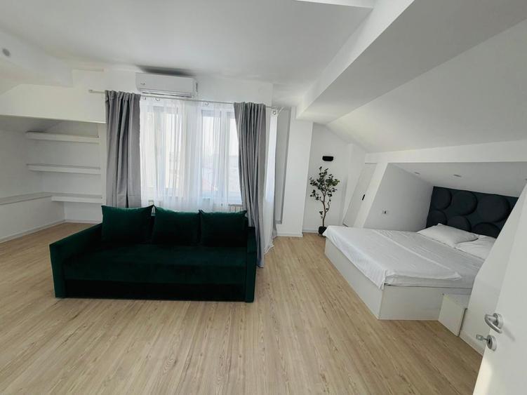 Apartament cu 4 camere decomandat în Cotroceni