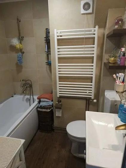 Apartament cu 3 camere decomandat în Ultracentral