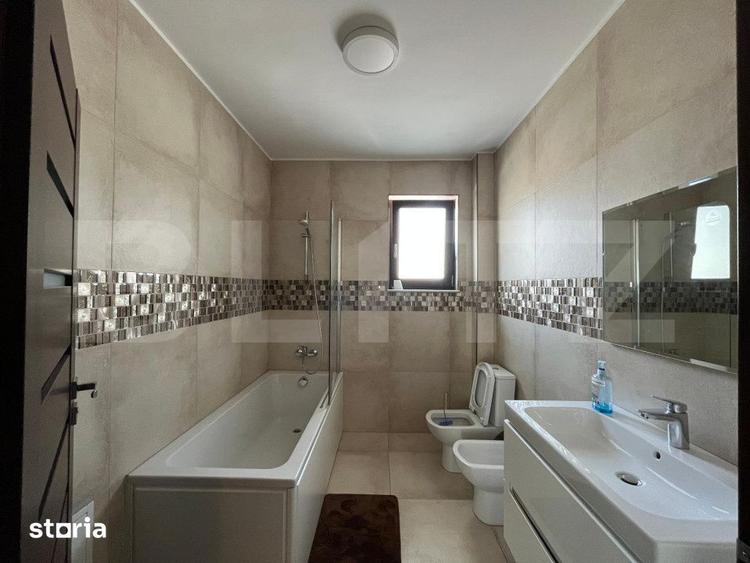 Casă cu 5 camere cu Teren 599 Mp în Cârcea