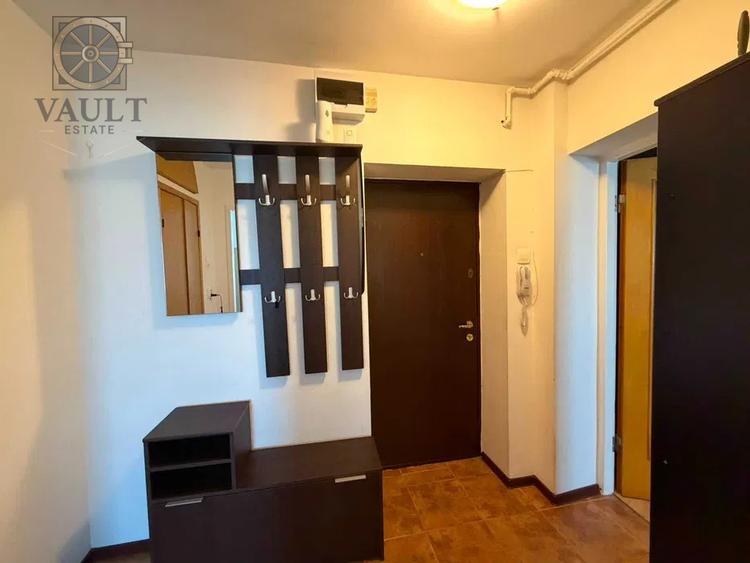 Garsonieră decomandată, mobilată în 13 Septembrie