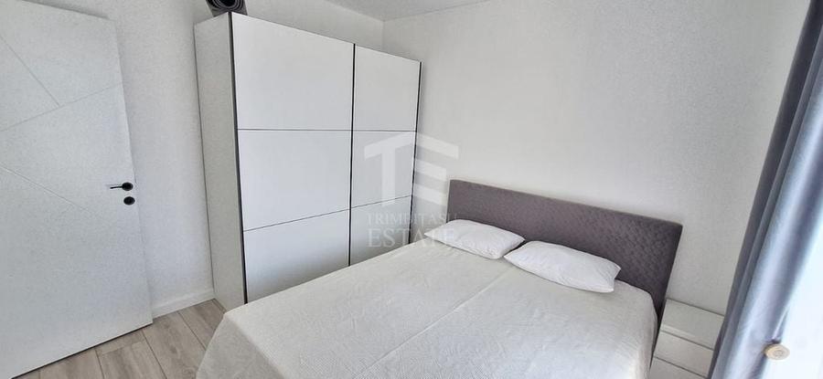 Apartament cu 2 camere semidecomandat în Apărătorii Patriei