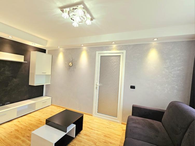 Apartament cu 2 camere semidecomandat în Micro 40