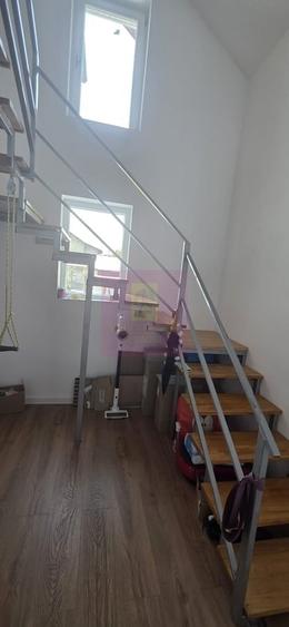 Casă cu 4 camere în Central