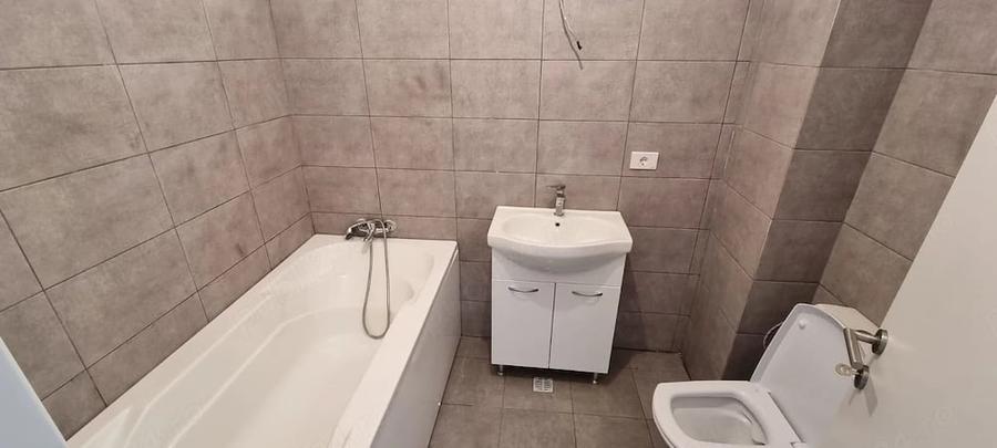 Apartament cu 2 camere decomandat în Mamaia