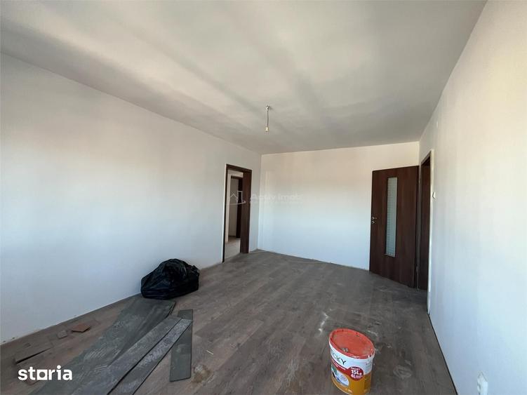 Apartament cu 3 camere semidecomandat în Ultracentral