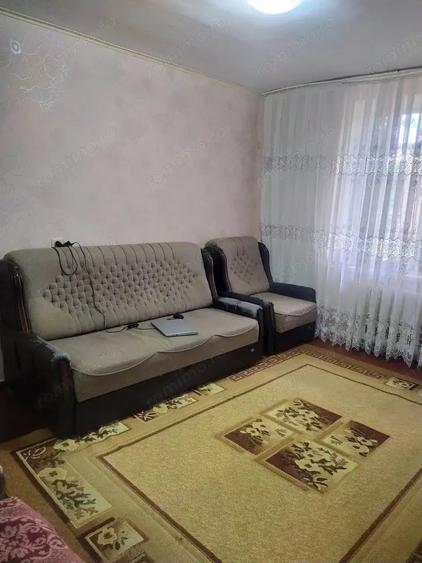 Apartament cu 2 camere semidecomandat în Girocului